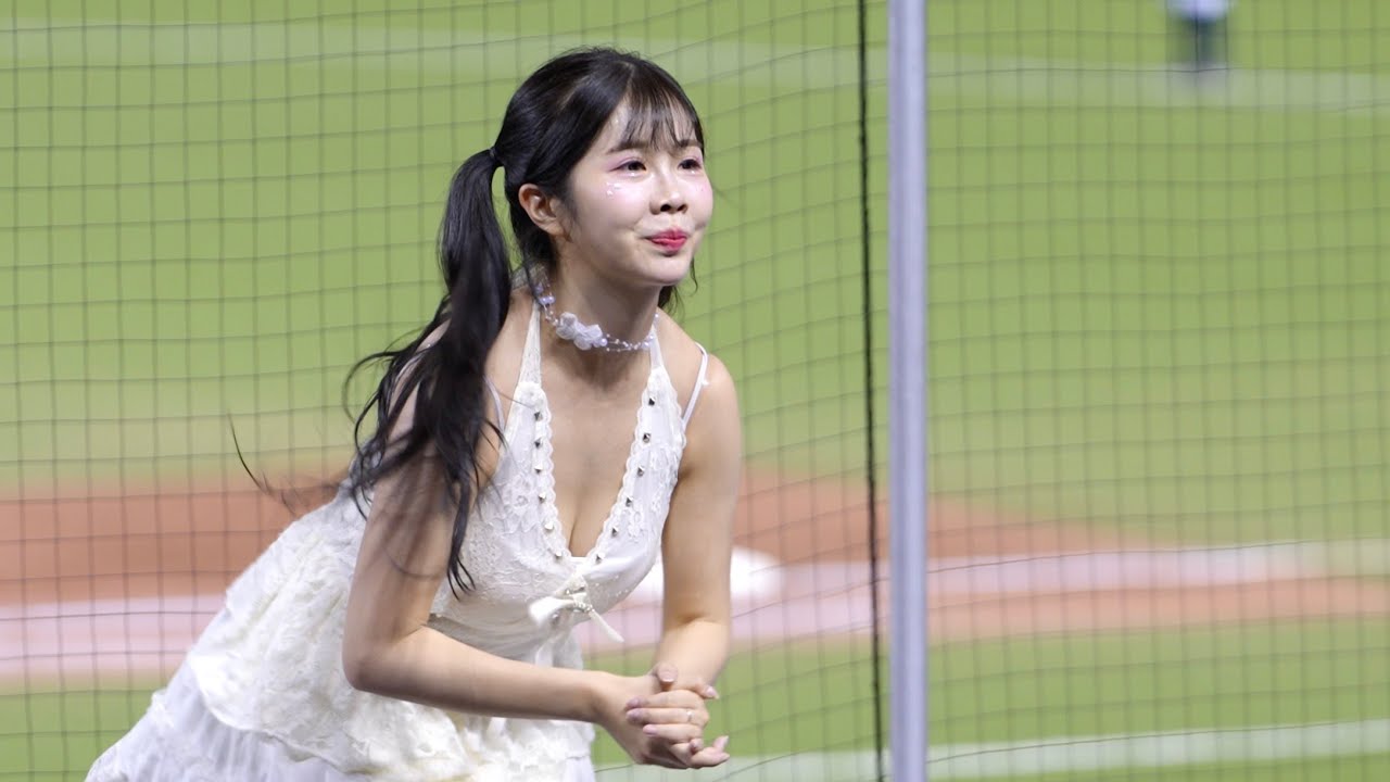 氣質洋裝活力大賴可 台北大巨蛋超吸睛遍地開花嗆司應援 #賴可 #like #dragonbeauties小龍女 #流量密碼 