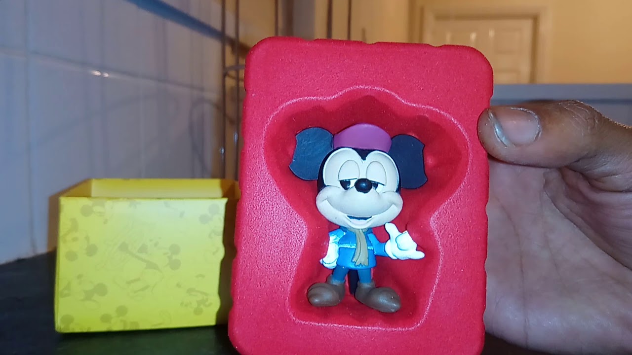 Opening a "Pauper" MICKEY MOUSE 90 YEARS FUNKO VINYL FIGURE