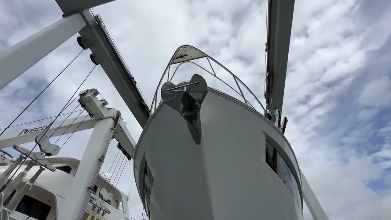 Cruisers Yachts 390 Express Cruiser Powerboat Hull Design video By: Ian Van Tuyl