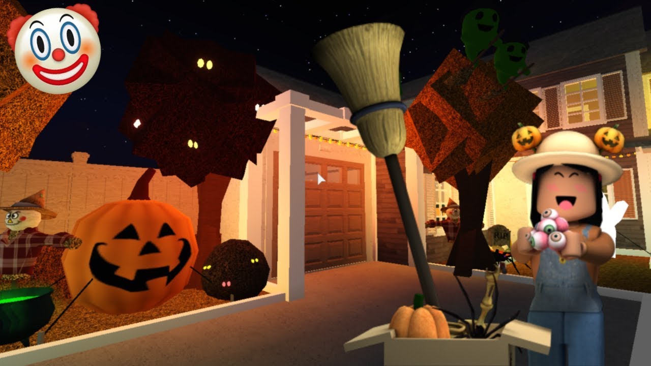 Decorating my Family House for HALLOWEEN! *UPDATE* Roblox Bloxburg 