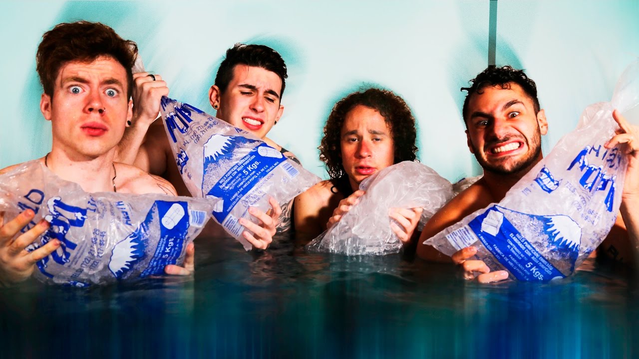 Ice Jacuzzi Challenge | Que Prefieres | Luisito Comunica, Lucas Castel y Mariano Bondar