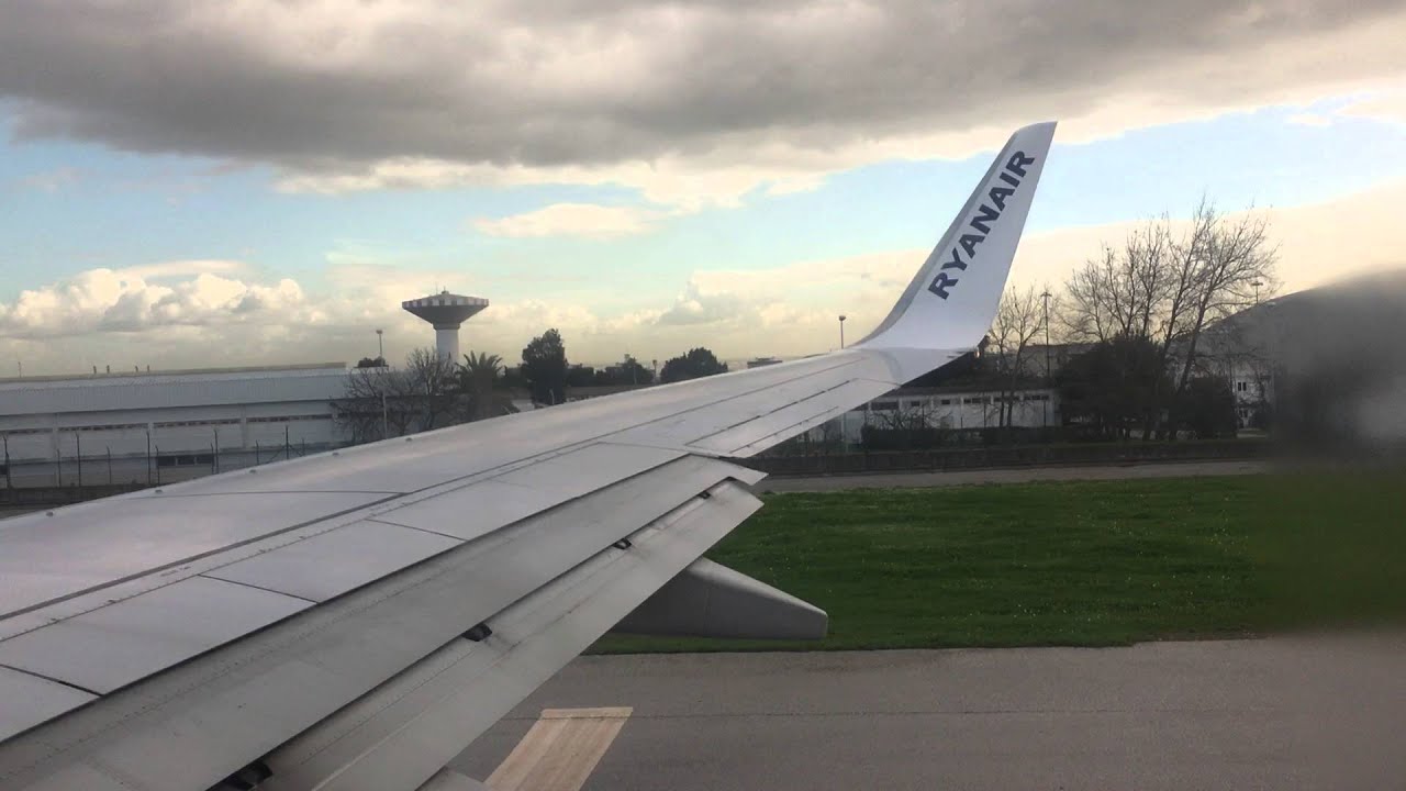 Takeoff Ryanair B737800 from Lisbon Airport (LIS) RWY21 YouTube
