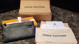 Louis Vuitton Monogram Eclipse Discovery Pochette PM 