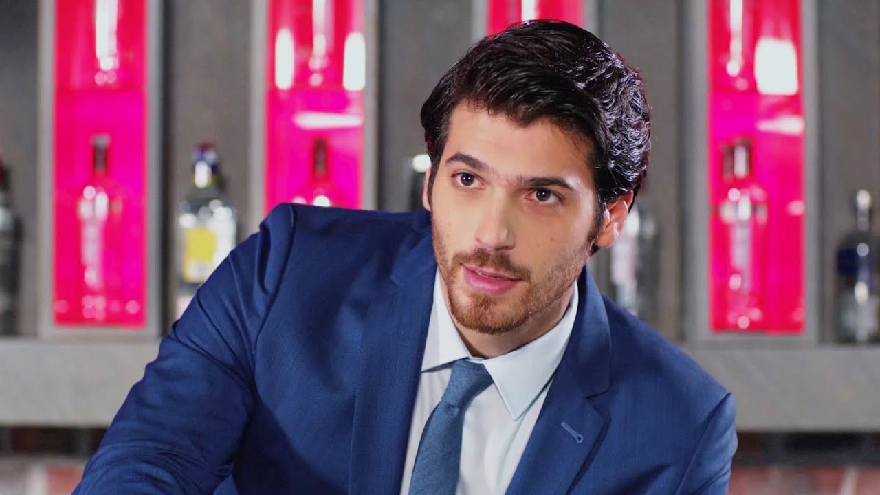 Luna llena (Doblaje Español) |  Barista Ferit |  Dolunay