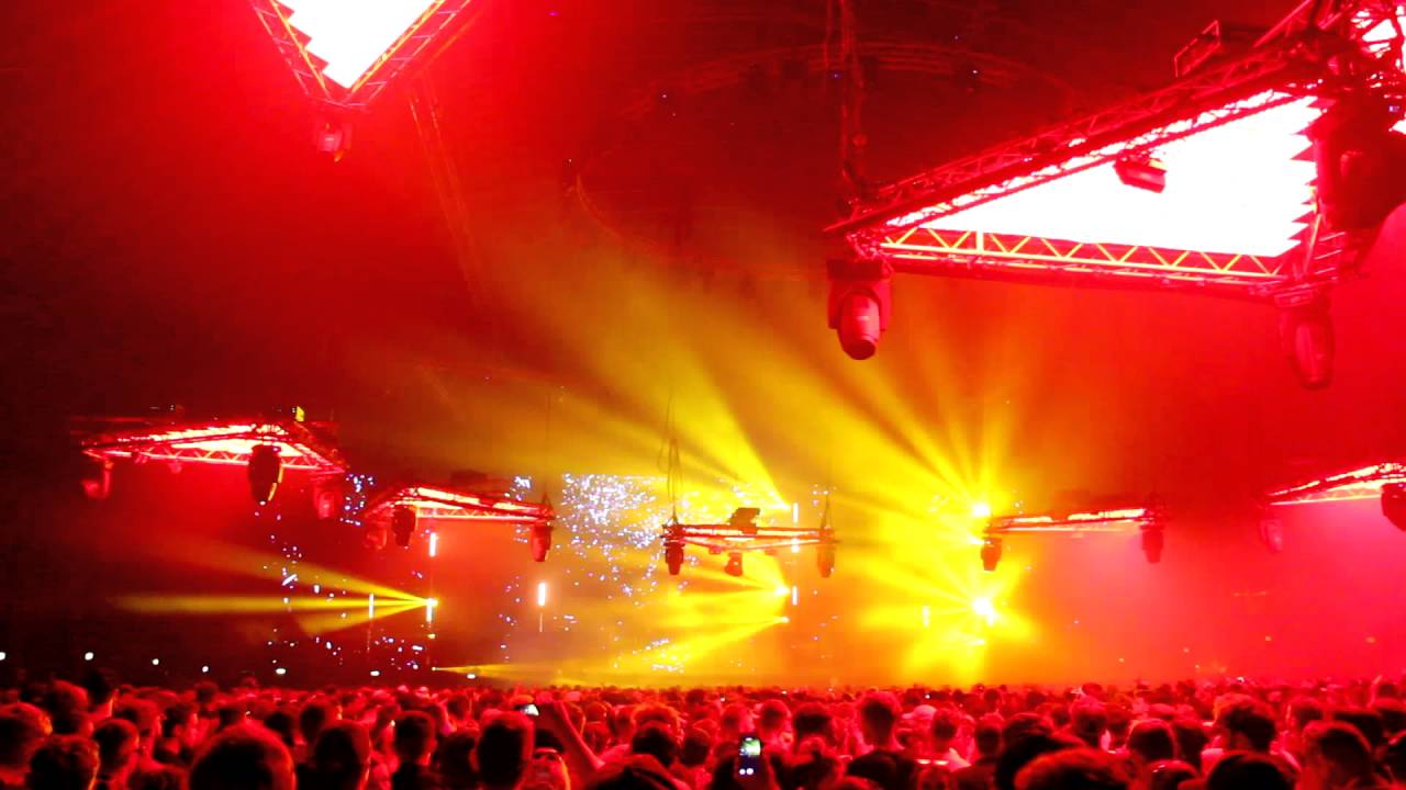 Adam Beyer - Live at Creamfields 2016 camera iphone 8 plus apk