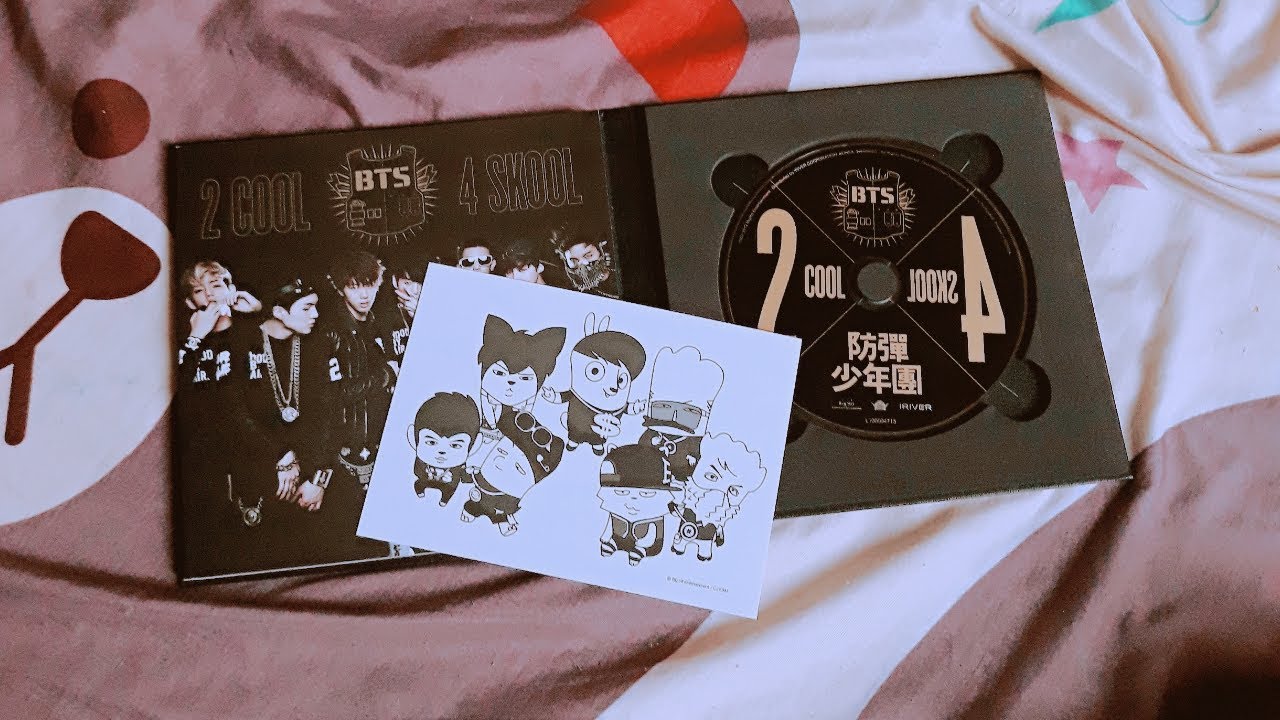 Каракули на школьной доске. Bts album 2 cool 4 skool. 2cool4school element. 2 cool 4 school bts альбом. Bts 2 cool 4 school обложка.
