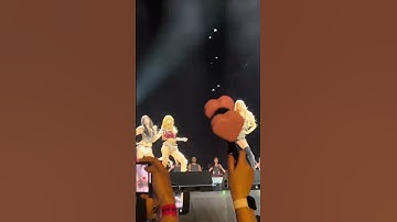 Thumbnail of Jump | Blackpink deadline world tour in Milan. #blackpink #jennie #jisoo #jennie #lisa #rosé #jump