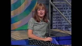 Juliana Hatfield Station ID on MTV 120 Minutes with Lewis Largent (1993.12.05)