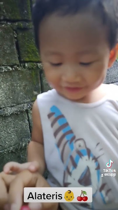Alateris🍒👶 - YouTube