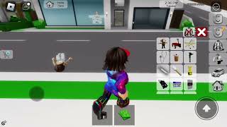 BUMPED INTO A HOSPITAL CAR stealing money in Roblox Brookhaven #roblox #robbing