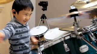 TWICE &quot;TT&quot; Dance 5 y/o Amazing Kid Drummer