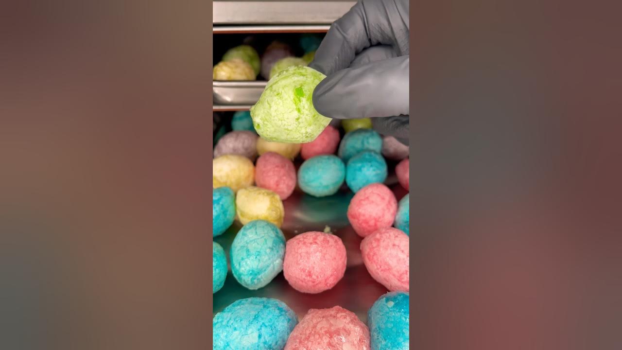 Freeze Dried Warheads candy freezedried foryou food satisfying 