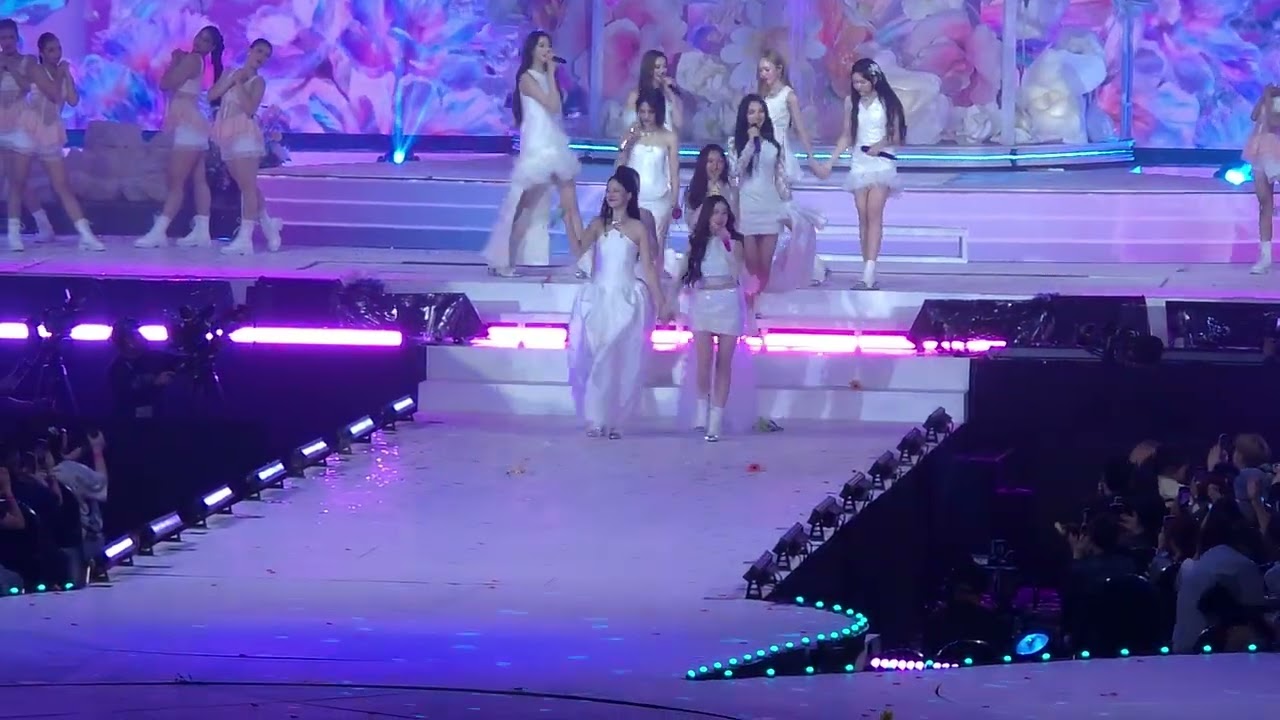 ฤดูของเรา - Milk Love Namtan Film Emi Bonnie View Mim June Munich - Blush Blossom FanFest