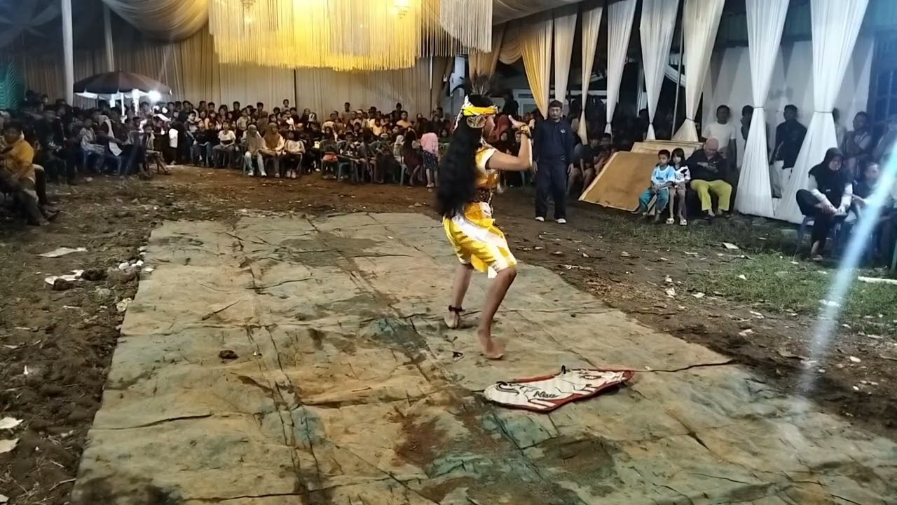 Kiprah celeng putri #jaranan #kudalumping #celengsrenggi #celengcantik 