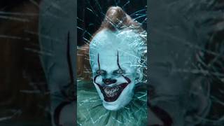 Pennywise A Través Del Espejo