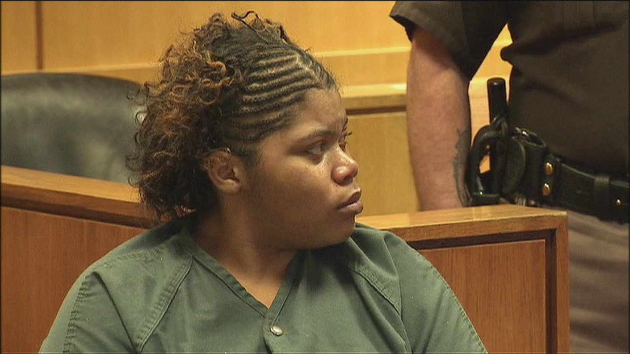 Judge Shannon Holmes binds suspects over in murder of 3-year-old - YouTube