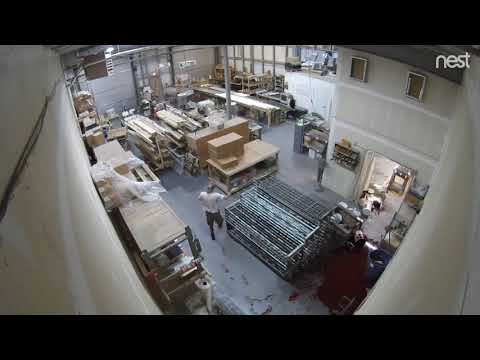 Video till Snubbe välter ut massa träolja