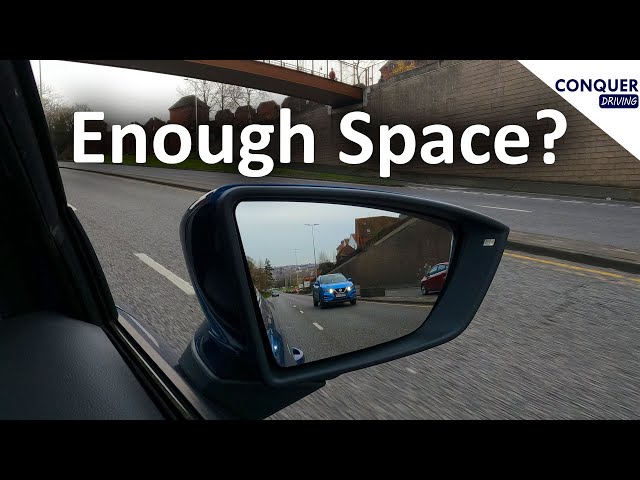 How to Judge when to Change Lanes using the Mirrors - Blind Spots also 