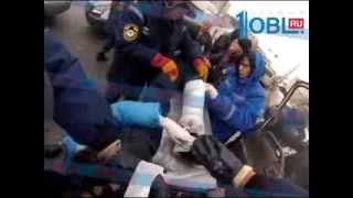 Спасатели обнародовали видео извлечения пассажира из зажатого эвакуатора Спасатели обнародовали видео извлечения пассажира из зажатого эвакуатора