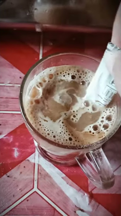 Story' WA || membuat secangkir kopi susu ☕