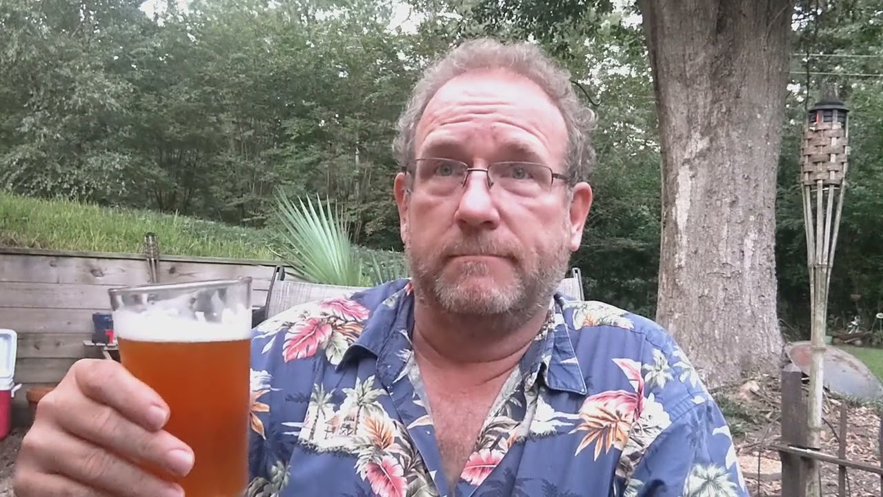 Four Corners Brewing Co. El Chingon IPA review. 7.3 ABV Music by John