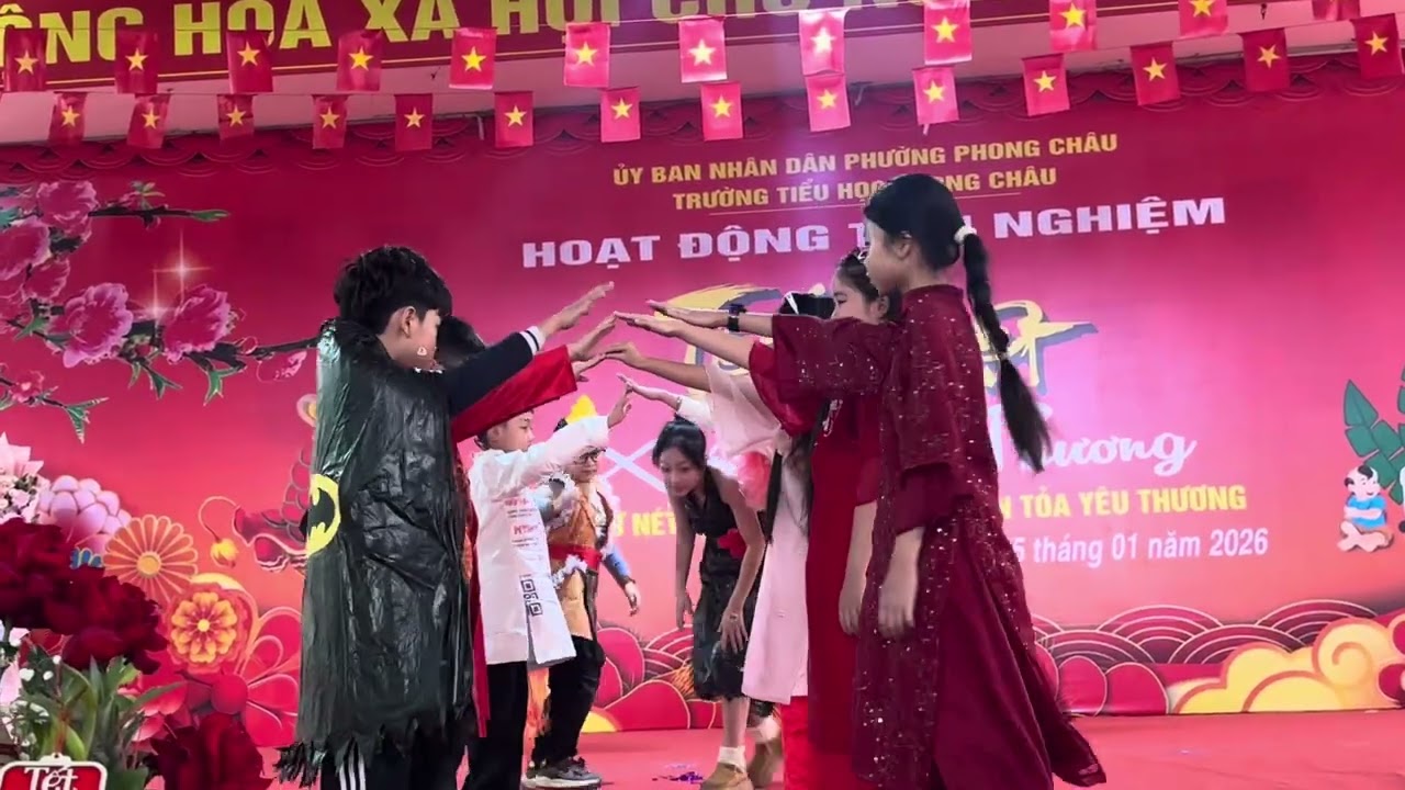 Trình diễn thời trang lớp 5B