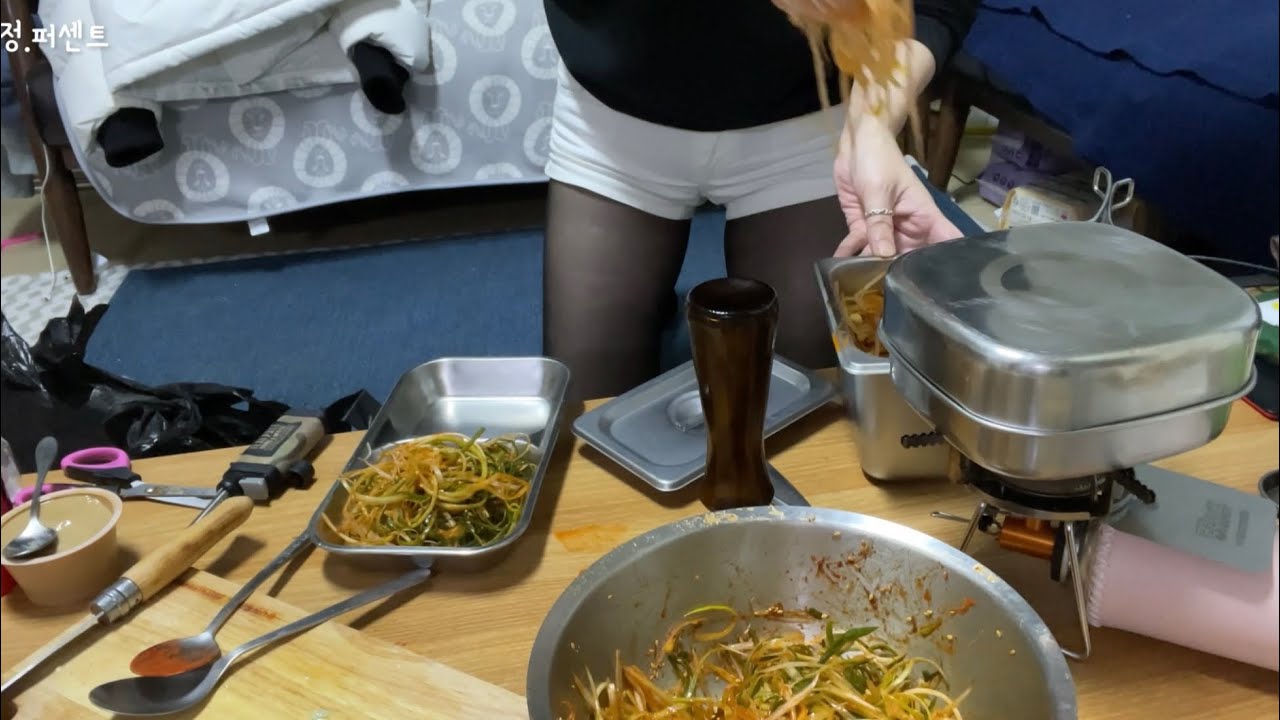 따(서)먹기 힘들다 It's hard to eat from a bottle