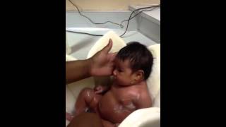 Katalina's first sink bath