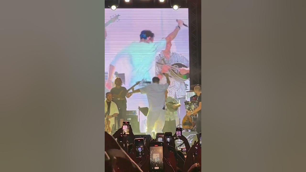 Konstantinos Argiros: Athína Mou  🎵  Αθήνα Μου | Legendary Zeibekiko Dance 🕺 | Elpida Concert