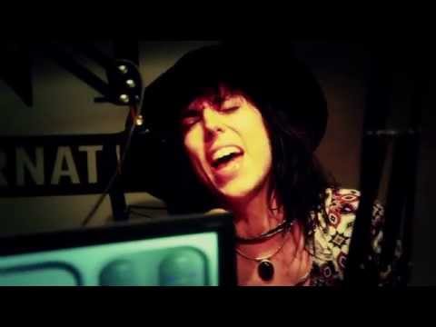 The Struts "Could Have Been Me" LIVE Acoustic in The Point Studio