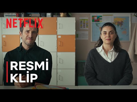 Kuvvetli Bir Alkış | Resmi Klip | Netflix