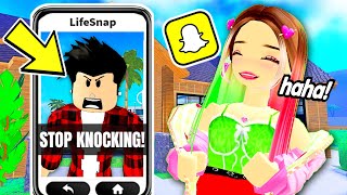 DING DONG DITCHING in Roblox SNAPCHAT!