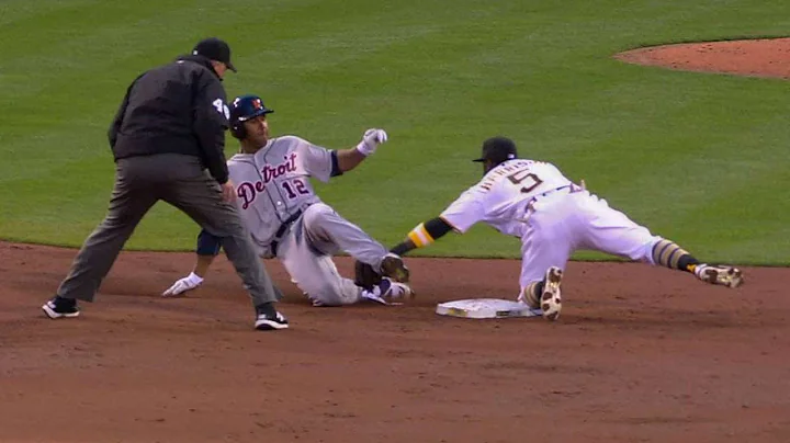 DET@PIT: McCutchen throws out Gose trying for second