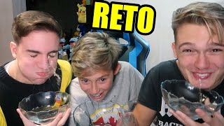 RETO: SI TE RÍES PIERDES CHALLENGE CON MI HERMANITO (de 10 años!!)