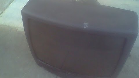 1998 Samsung CXD2512 CRT TV/VCR Combo on the Street