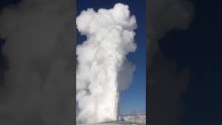 Old Faithful Eruption at 0°F