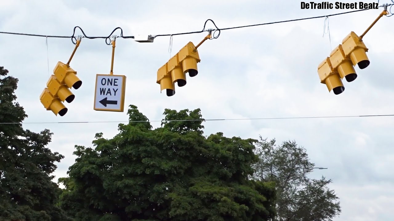 Traffic Lights Before Upgrade to New McCain PV Signals | Vernier & Harper