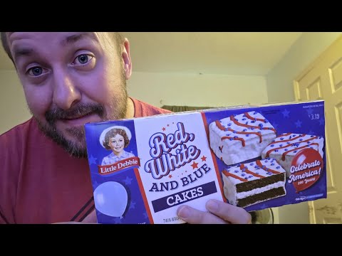 Red white and blue cakes shoutout @FunkyUncleJohn 