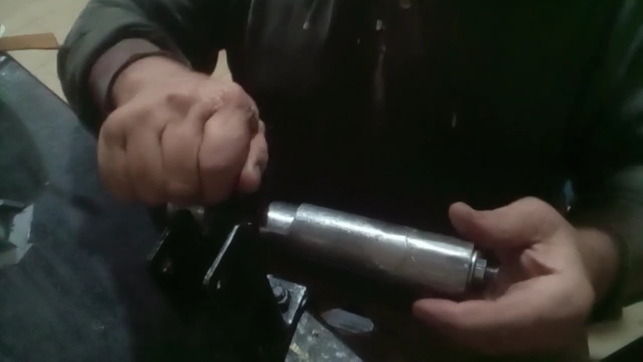 Desviradora rebajadora cortadora de tientos y cuero