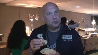 Woody Grades the New Concession Items at Lambeau Field