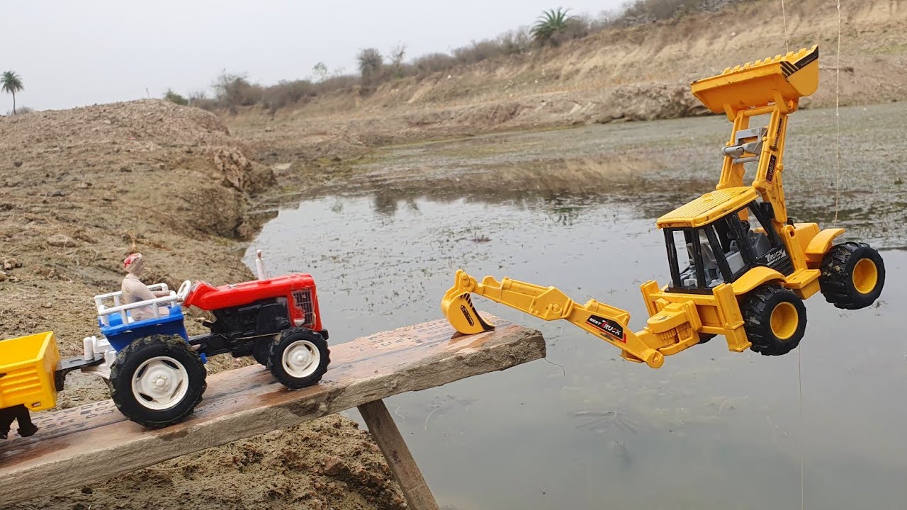 Jumping River Tractor And Tata Truck Out Pulling JCB5CX Toy Ka video