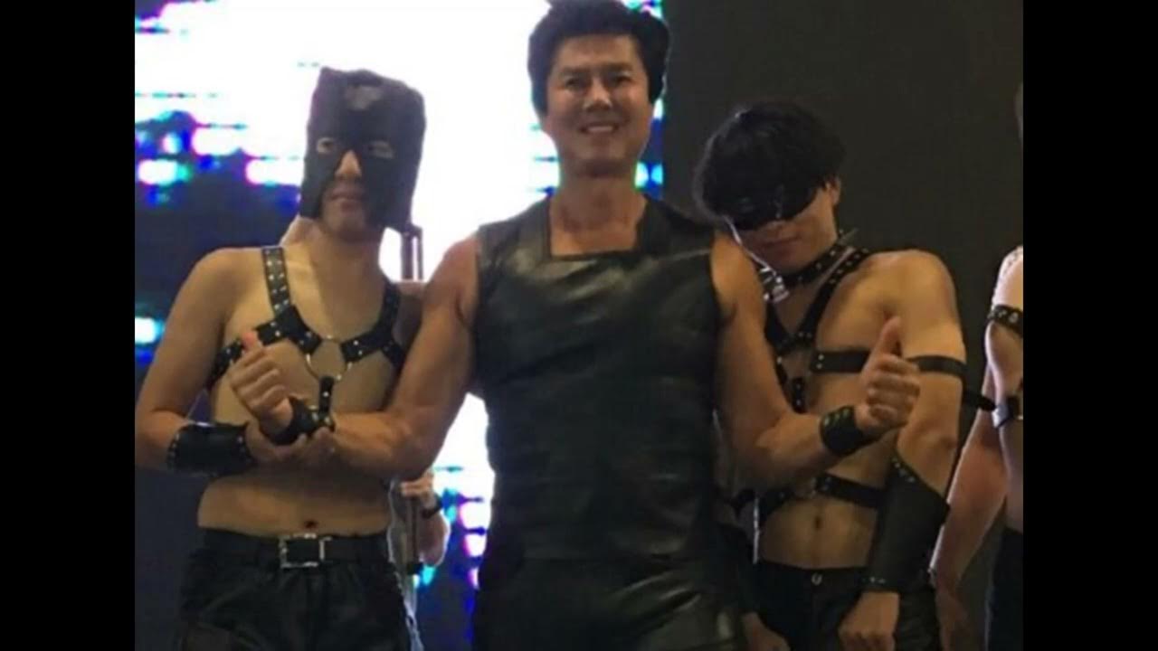 ван даркхолм dungeon master. мастер ван гачимучи. ван дарк холл. ван даркхолм молодой. ван даркхолм dungeon master.