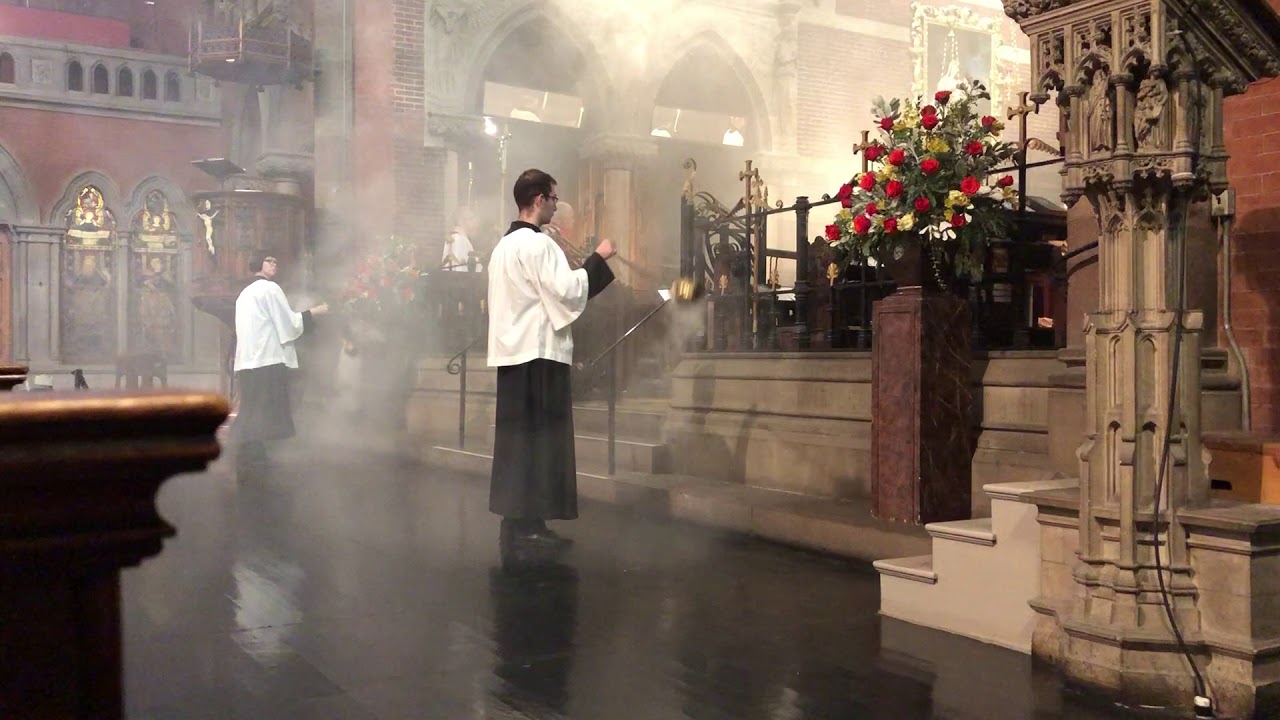 Solemn Te Deum for the Feast of Christ the King - YouTube