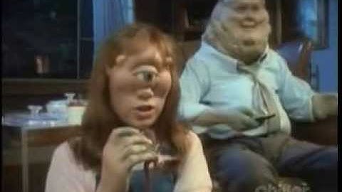 Monsters 1988 TV Show Intro...