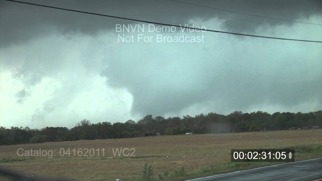 4/16/2011 Wilson, NC large tornado & Wall Cloud.