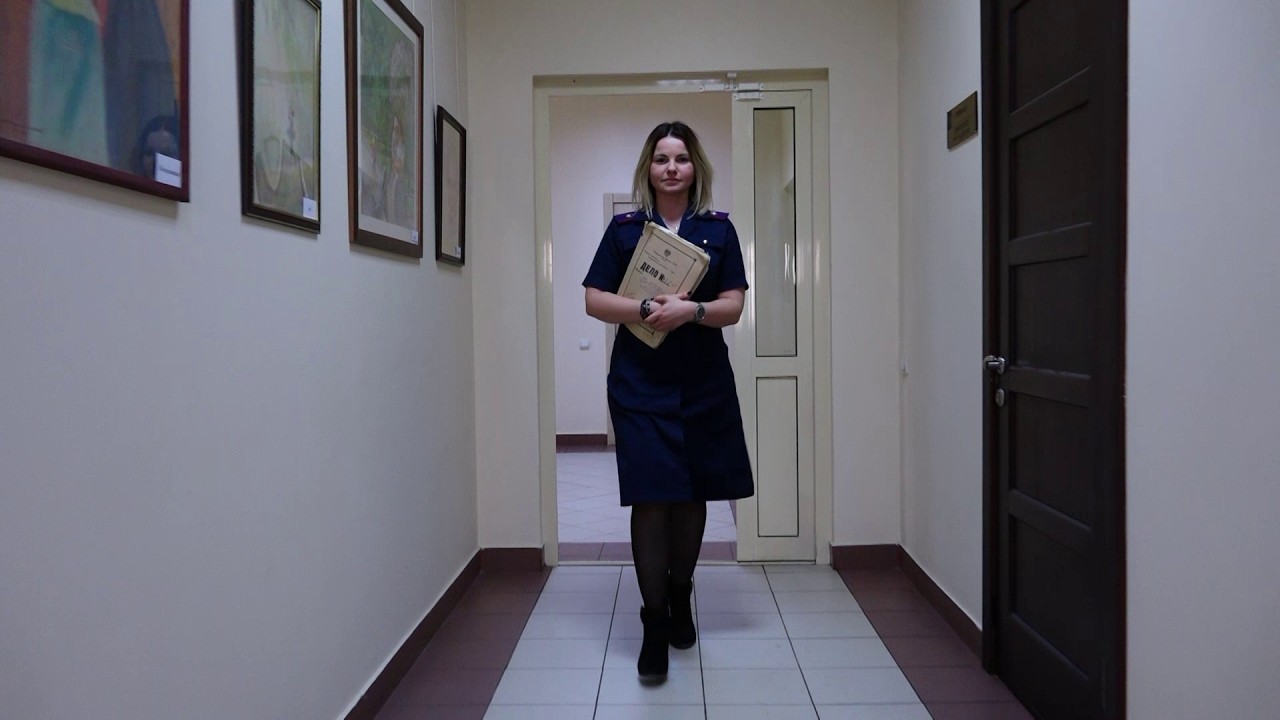 ДЕВУШКИ В ПОГОНАХ: ГРОЗА ПРЕСТУПНИКОВ И ПОМОЩНИК ДЛЯ ДЕТЕЙ