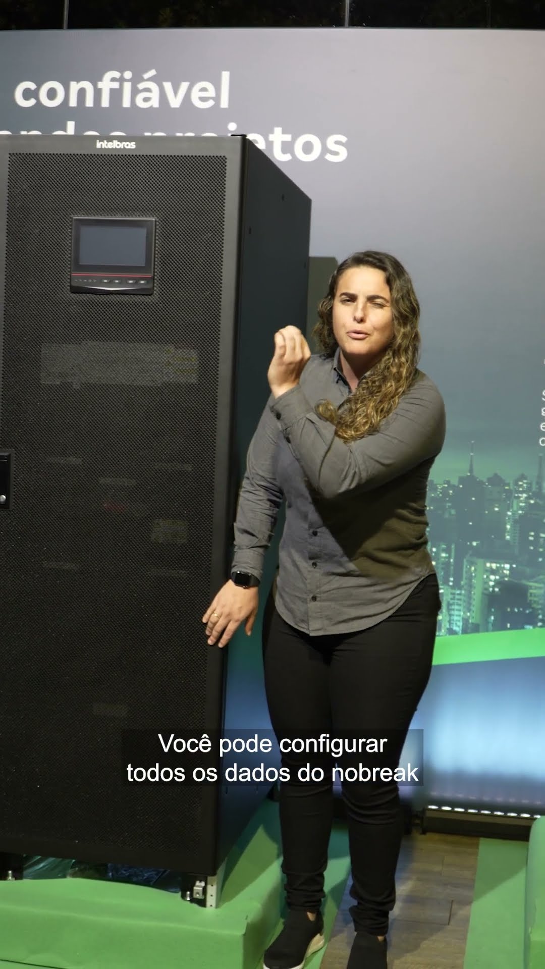 UPS Trifásicos – Nobreaks Torre 127/220V - YouTube