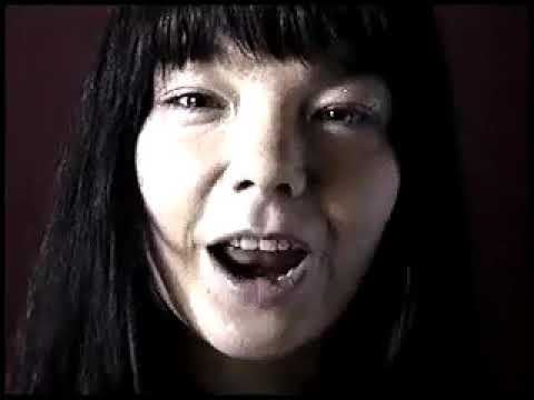 Björk : Interview Clip