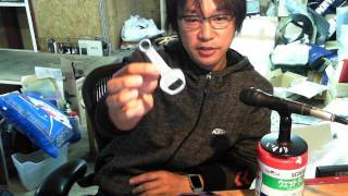 本当にKTMの車載工具にはビールの栓抜きが入っていた！