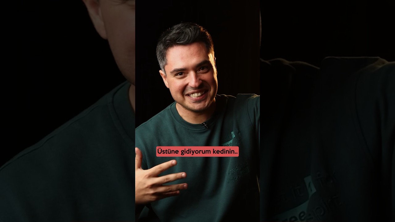 Arkadaş Evindeki Ruh Hastası Kedi